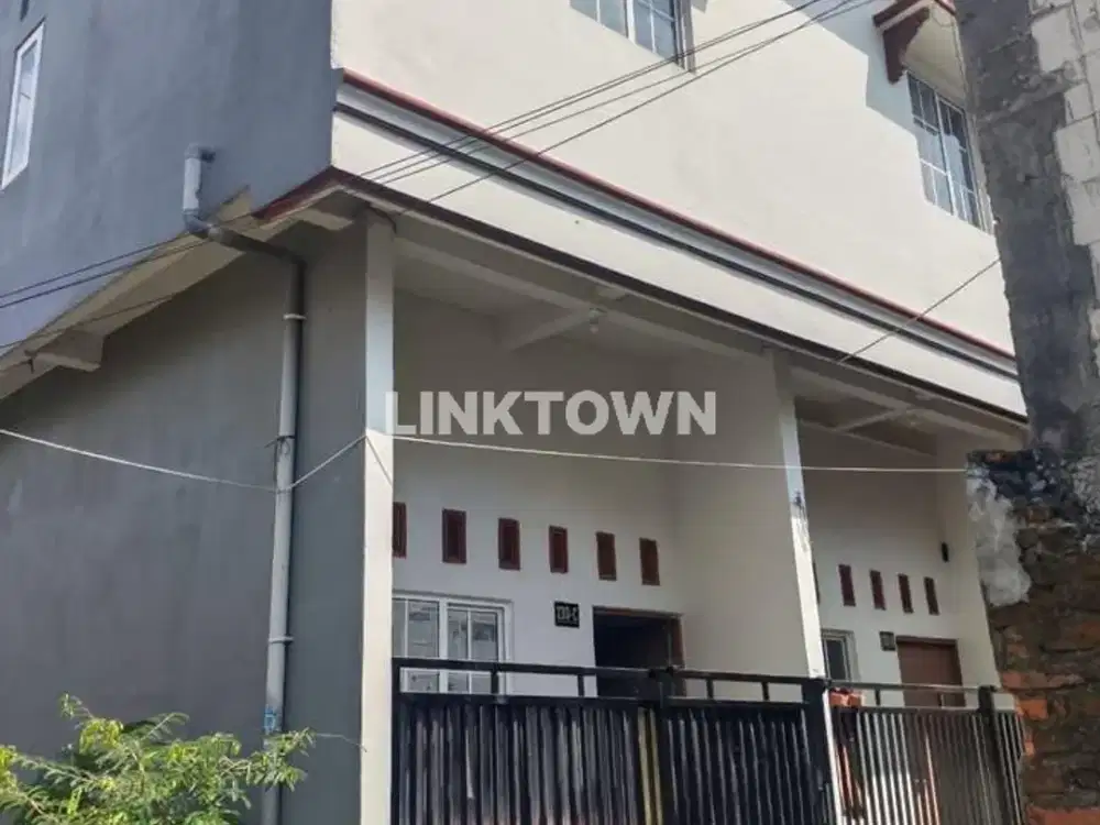 Disewakan Rumah 2 Lantai Dekat Pusat Kota di Jalan Kalianyar Surabaya