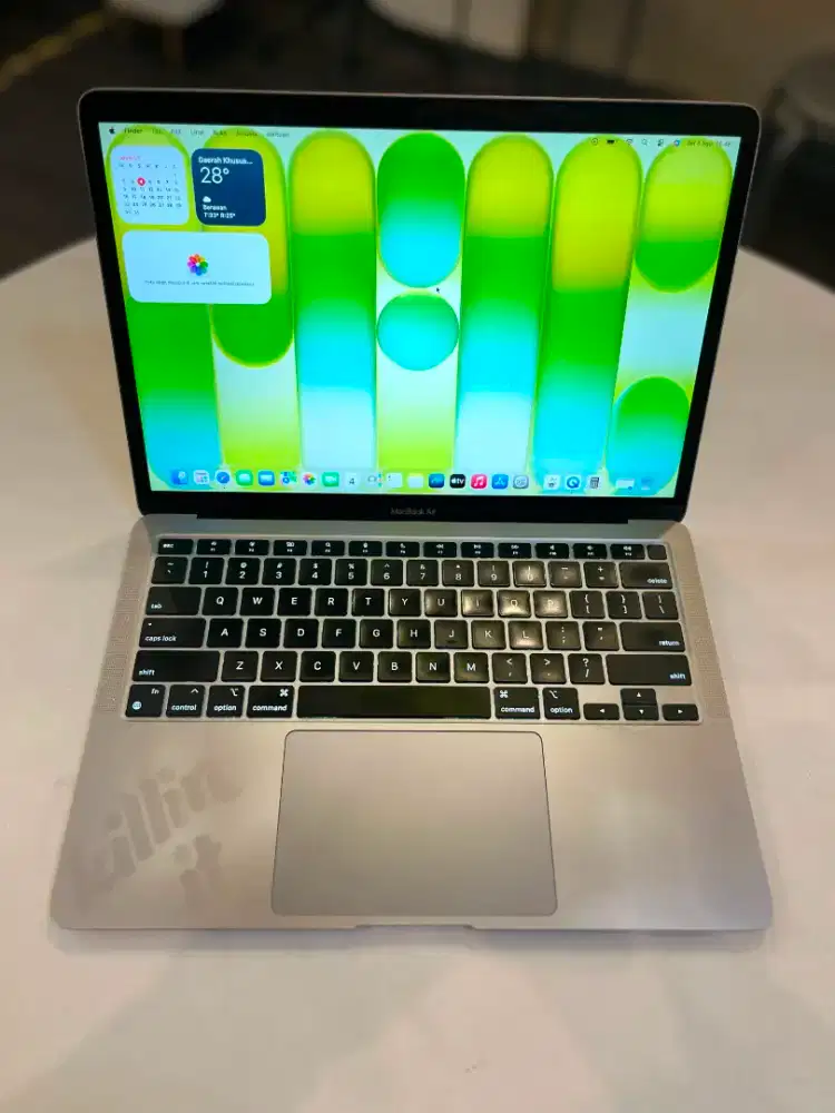 MacBook Air 2020 M1/8/256