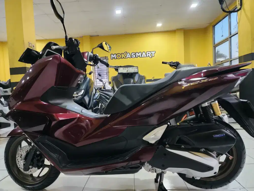 ready lagi nih gaiss motor ganteng buat kamu pcx 160 roadsync km low