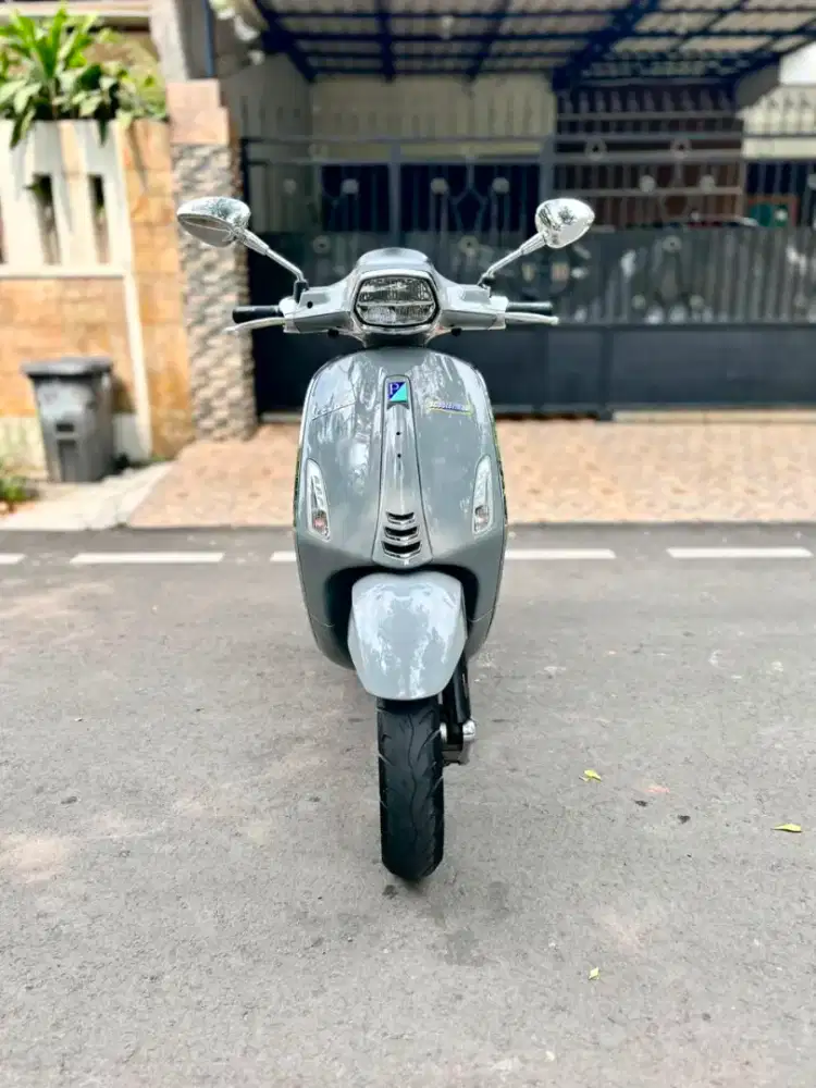 VESPA SPRINT 150 IGET ABS 2023 ABU - TERMURAH SEINDONESIA