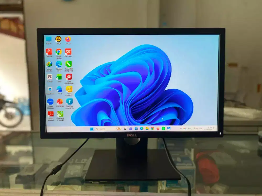 Monitor Dell E2219HN
Layar 22inch