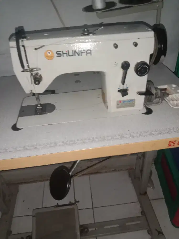 Jual mesin jahit  zigzag shunfa