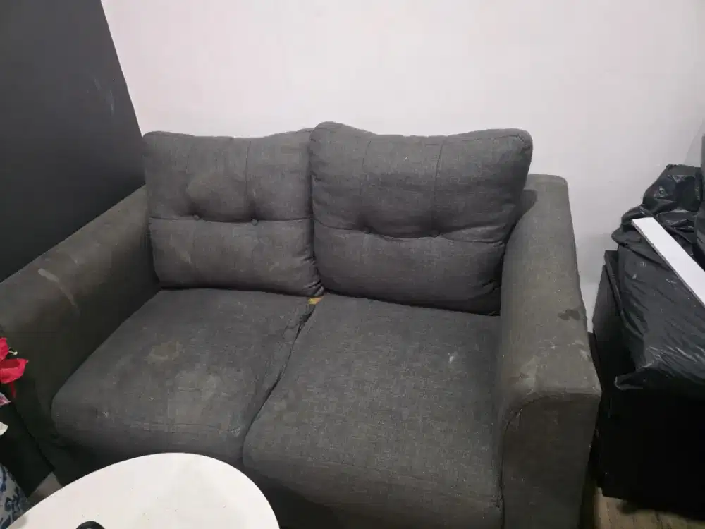 Sofa bekas 2 seater
