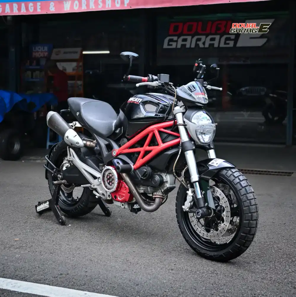 DUCATI MONSTER 795 HITAM 2013 ABS LIMITED EDITION