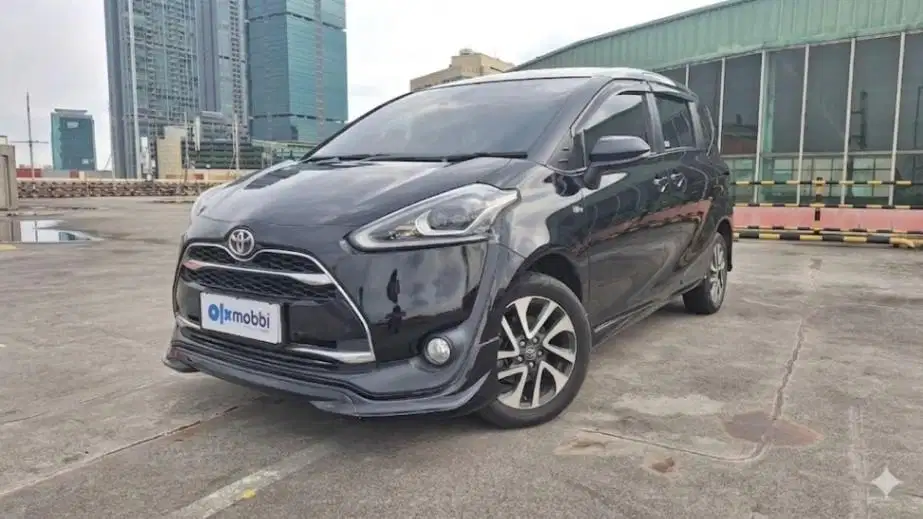 Toyota Sienta 1.5 Q Bensin-AT 2017