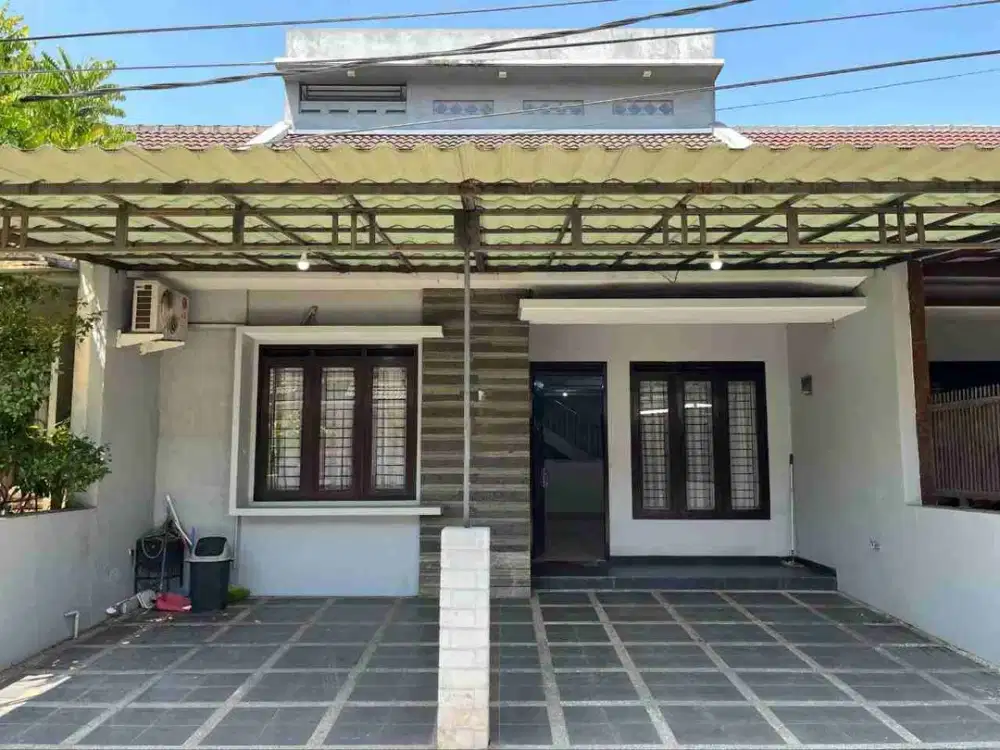 rumah siap huni dalam komplek Batununggal dekat akses tol