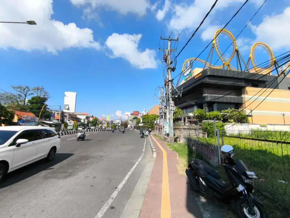 Lahan exclusive Komersial bagus untuk segala usaha di jalan utama sebelah  Transstudio Mall Bali.