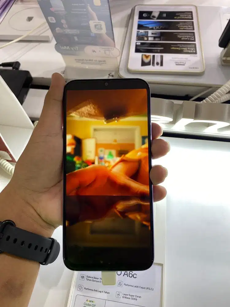 OPPO  A6c (4+64 GB)