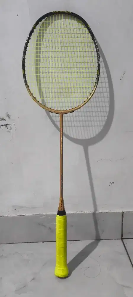 Raket badminton Maxbolt Woven Gold Limited Edition