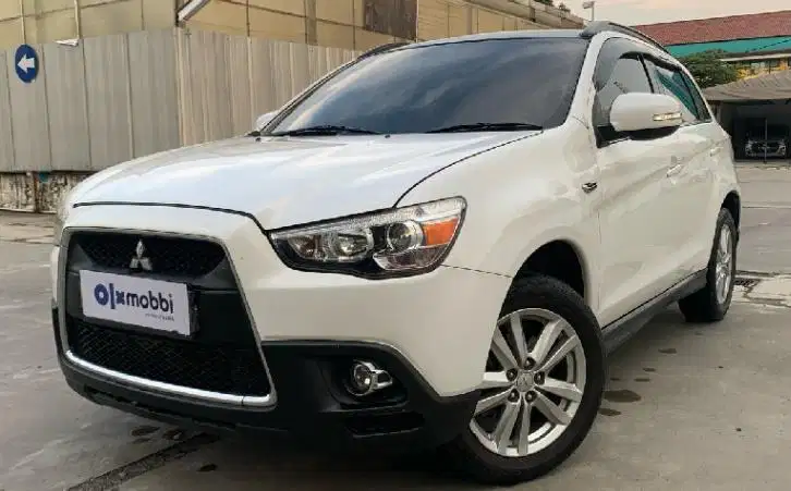 KM Rendah - Mitsubishi Outlander Sport 2.0 PX Bensin-AT 2013