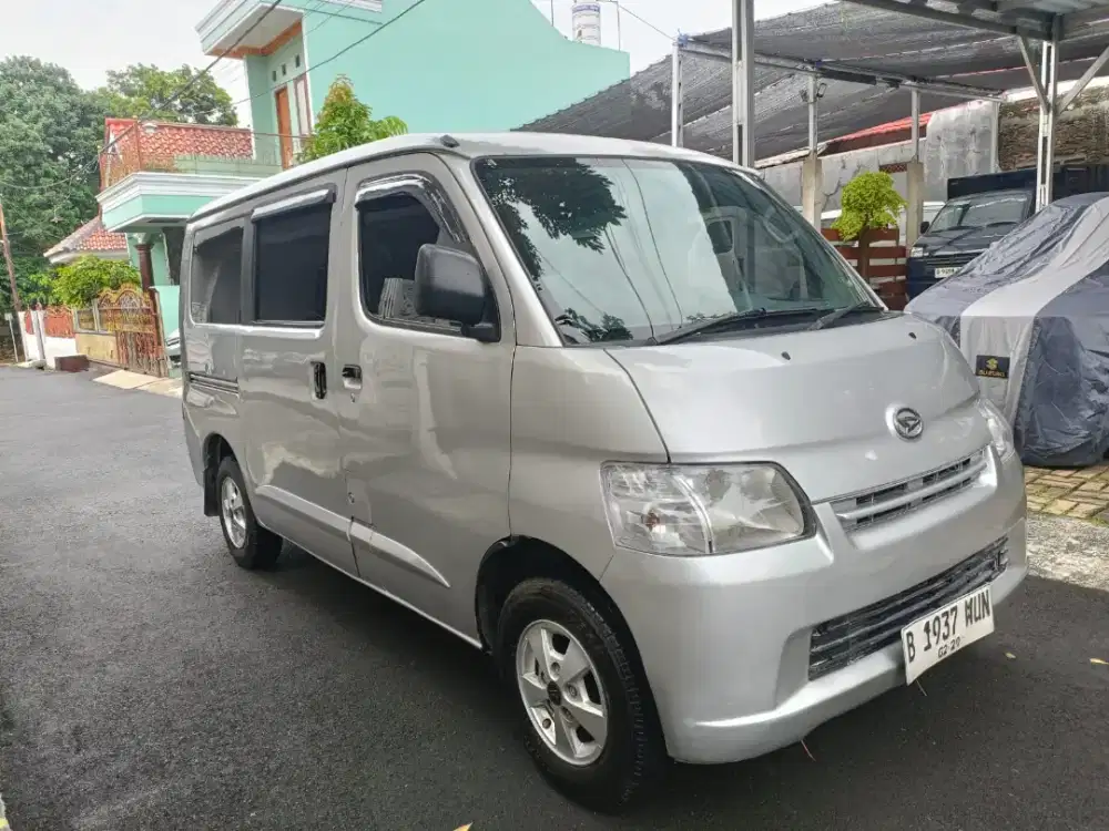 Daihatsu Gran max minibus AC th 2014