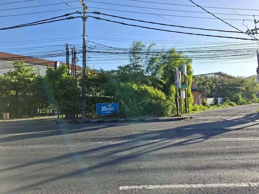 Tanah premium  dijual dan sewa di jalan utama Mahendradatta bagus untuk usaha.