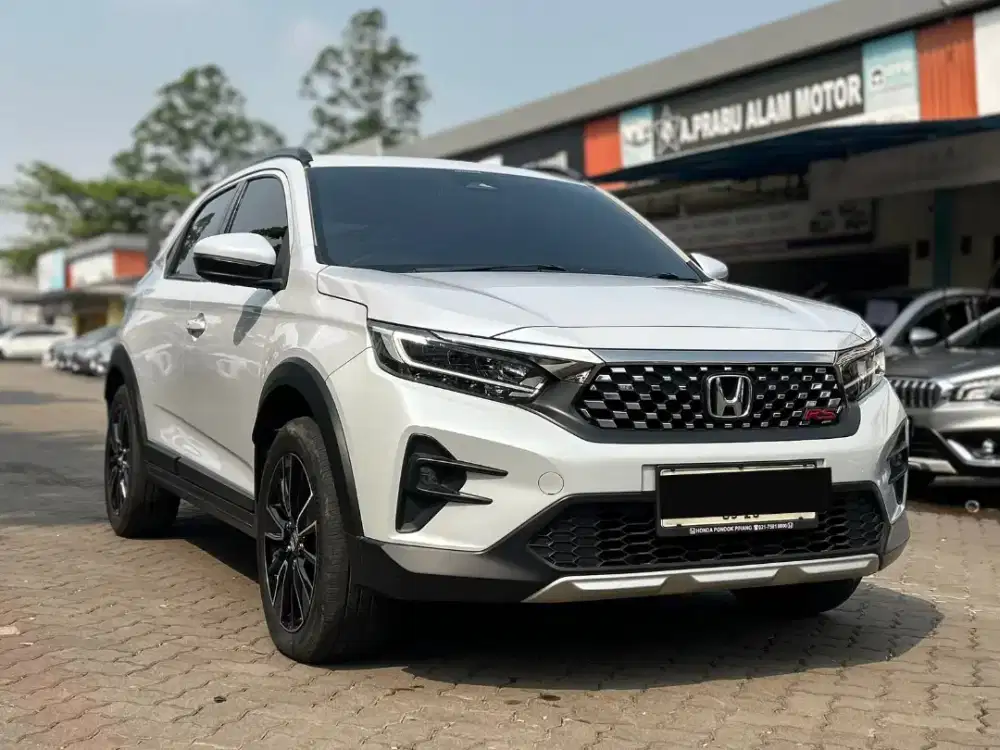 HONDA WRV RS SENSING 1.5 CVT PUTIH 2023