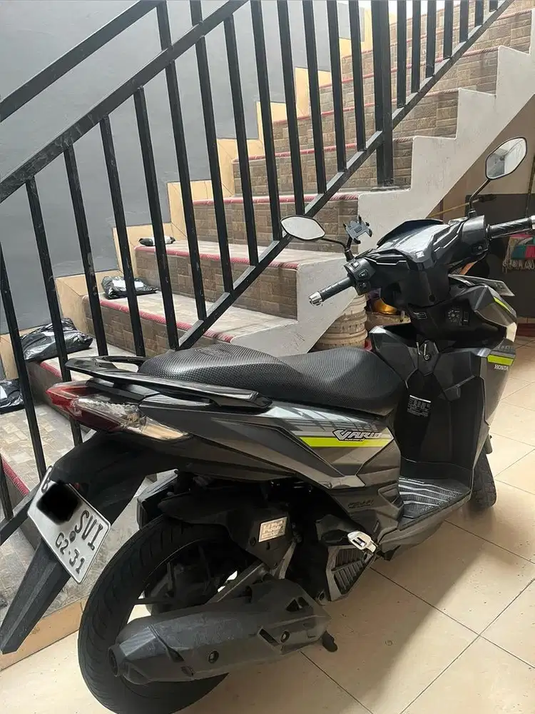 Vario 125 LED OLD 2017 SS Komplit
