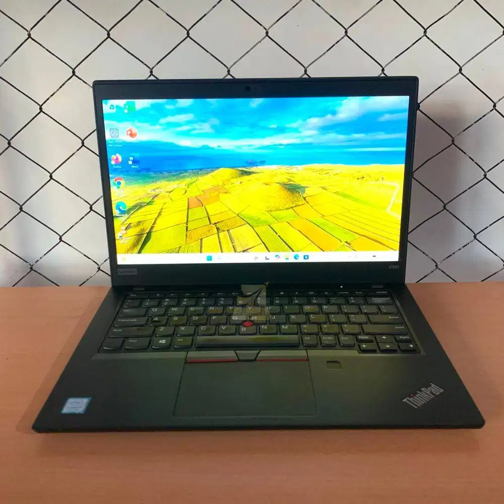 Lenovo ThinkPad X390 / i7-8565U / RAM 16GB / SSD 512GB / W11