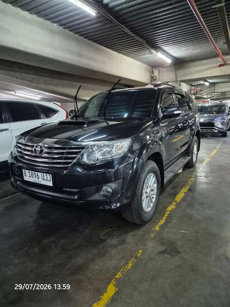 Toyota Fortuner VNT 2014