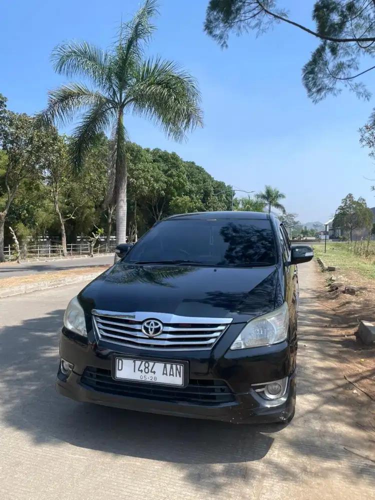 Toyota Kijang Innova 2.0 G Luxury M/T