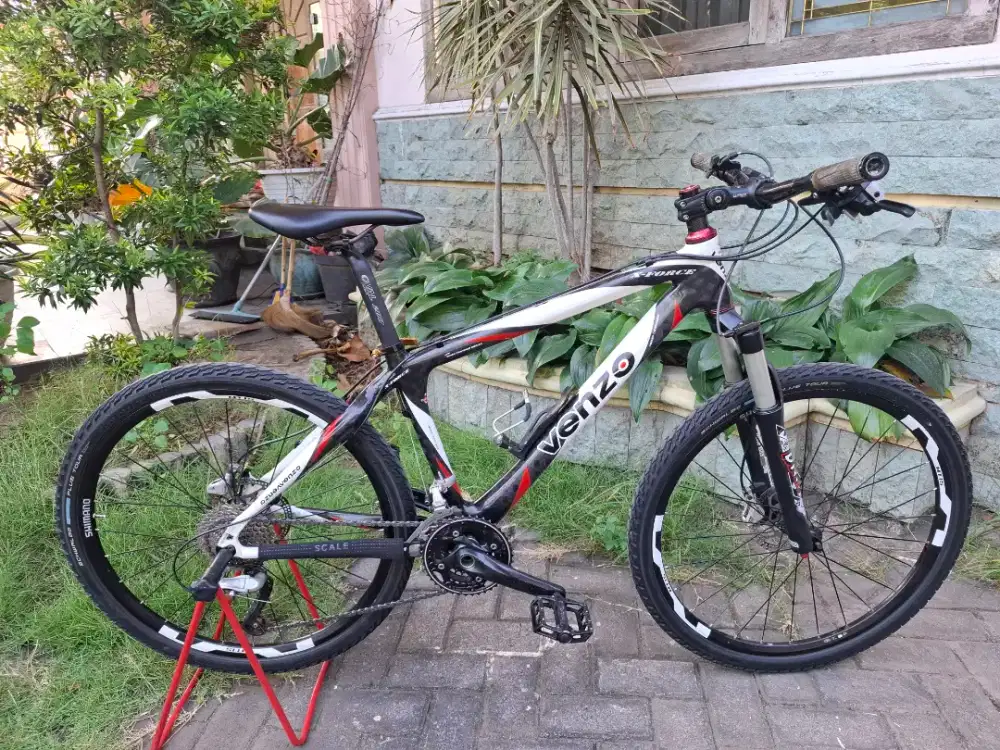 Sepeda MTB Venzo Carbon