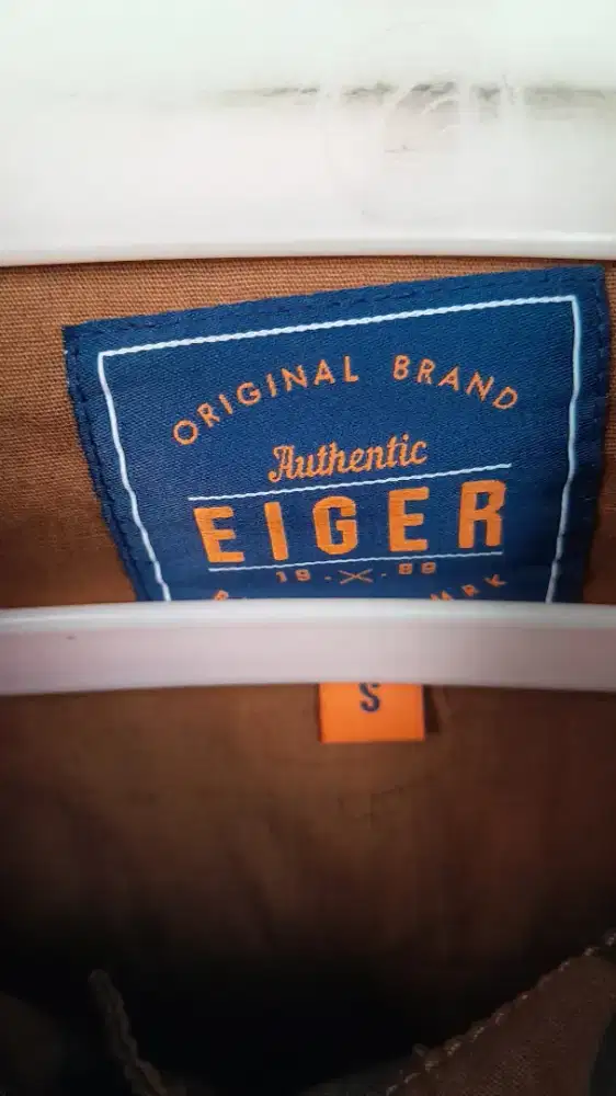 Jaket kemeja eiger