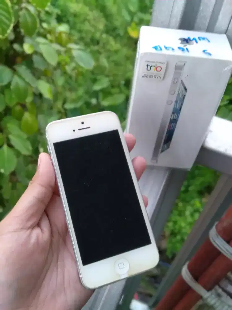 Dijual iPhone 5