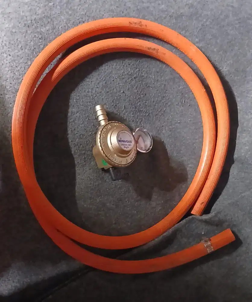 Regulator Dan Selang Gas