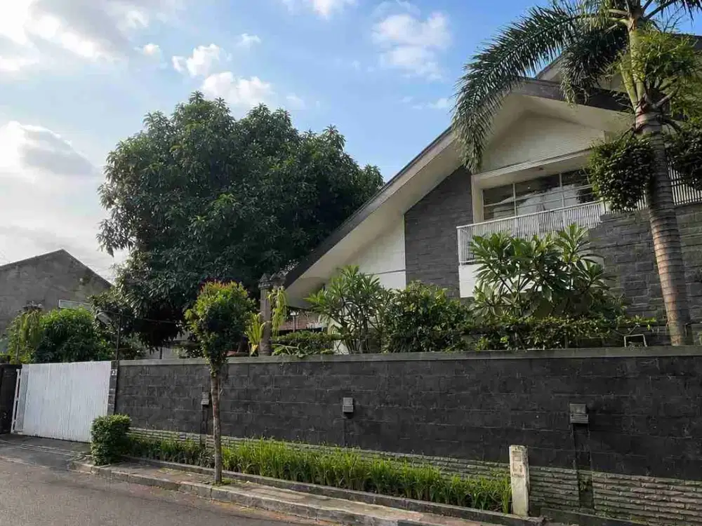 rumah 404/380 hrg4,4m cocok untuk usaha di moh Toha Bandung kota