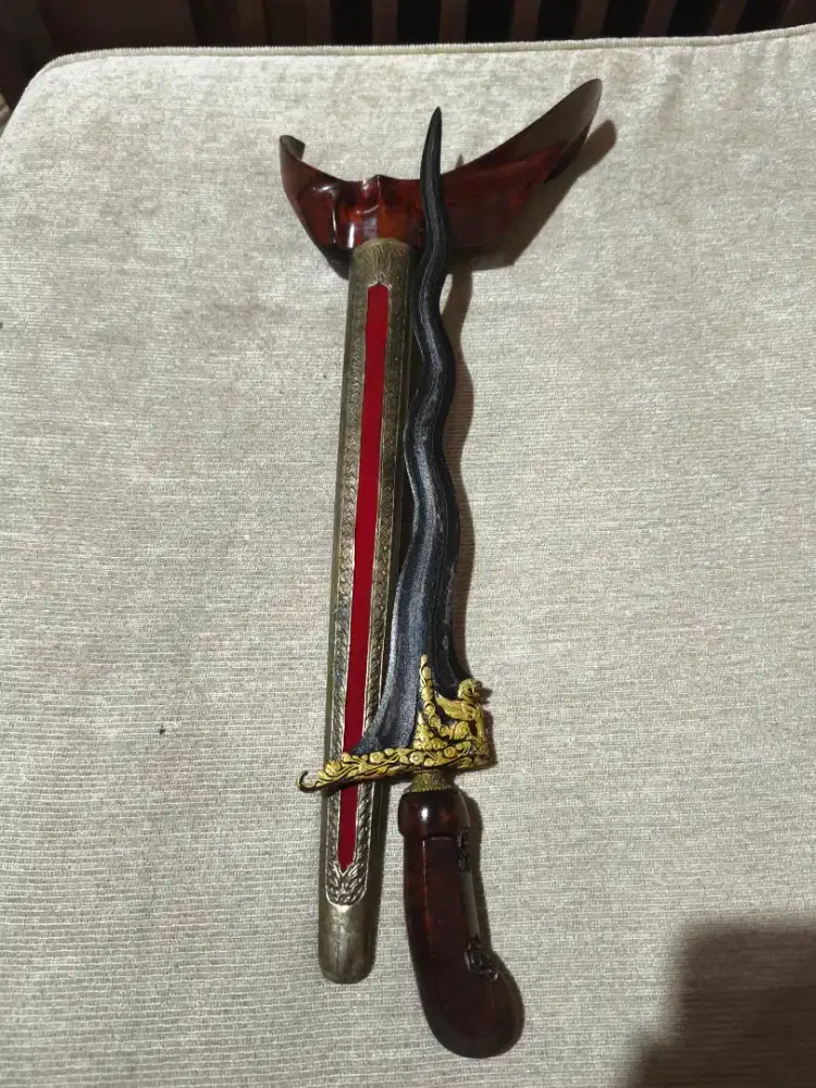 Pusaka Singo Amboro Kinatah Emas