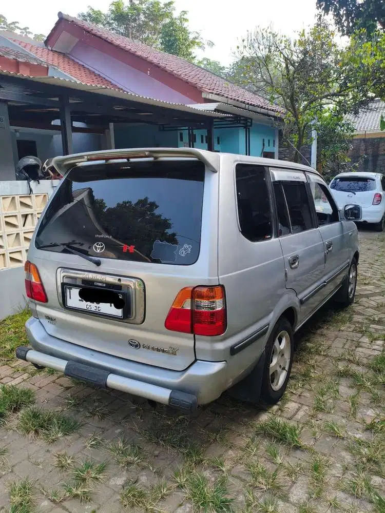 Toyota Kijang 2000 Bensin