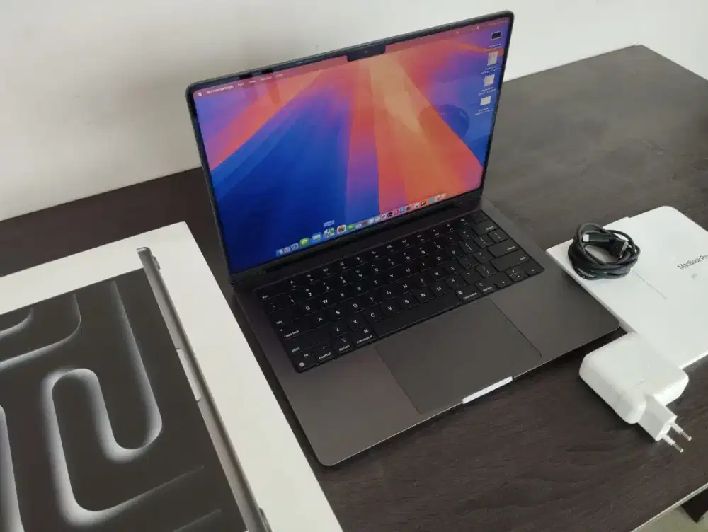 Terima jual beli macbook Pro/Air Intel M1 M2 M3 M4 M5