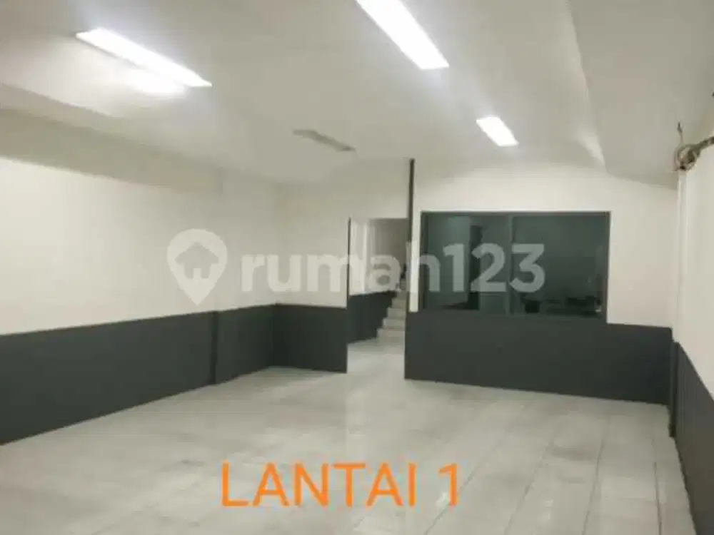 Ruko Lokasi Jalan Raya Baru Renov 2 Gandeng di Pejagalan Penjaringan Jakarta Utara