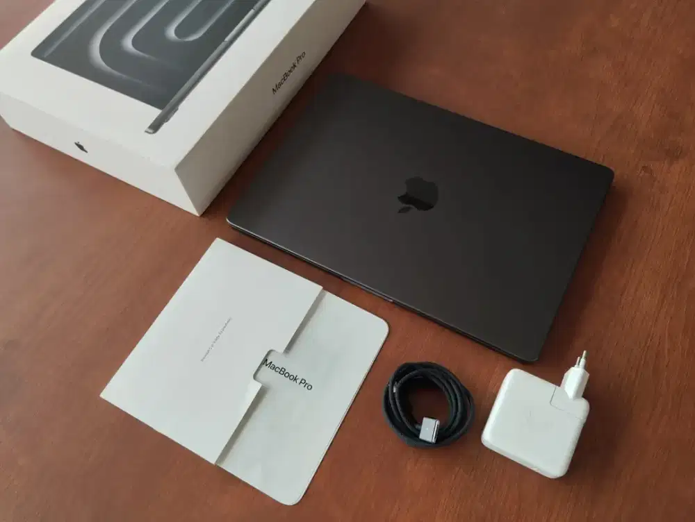 Terima jualbeli macbook semua type 
Pro/Air  INTEL M1 M2 M3 M4 M5 NEO