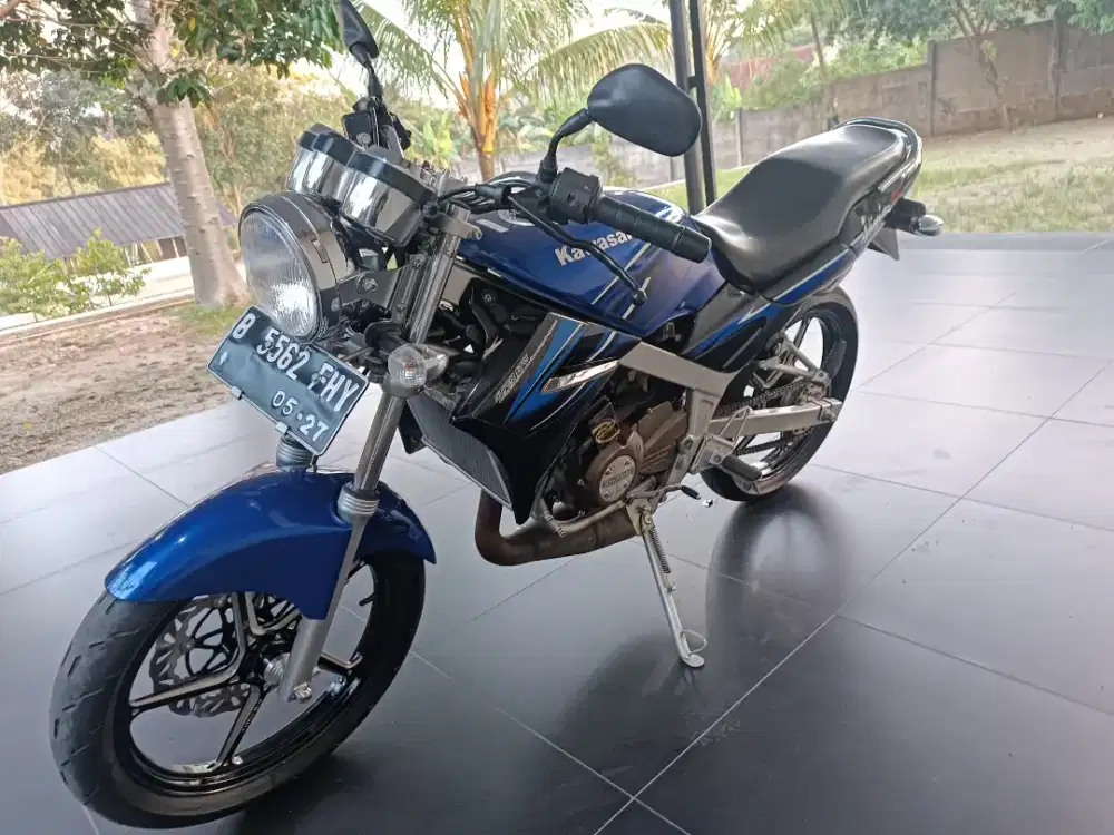 KAWASAKI NINJA SS 2011
