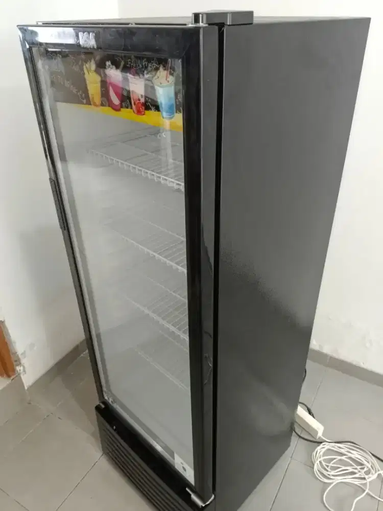 Showcase RSA Agate-240R display cooler