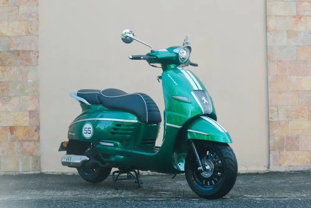 Scooter Peugeout Django 150, Xmax, Forza, GTS