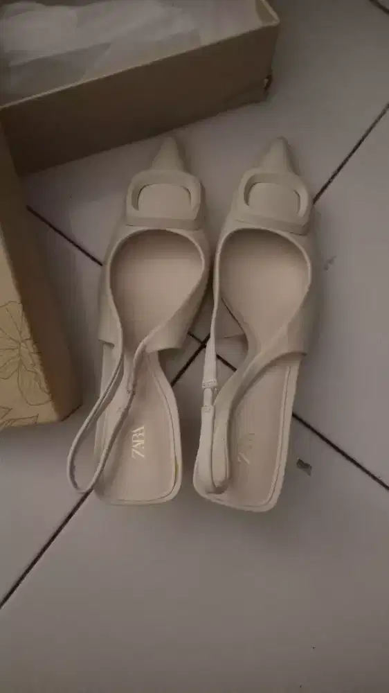Zara hills original
