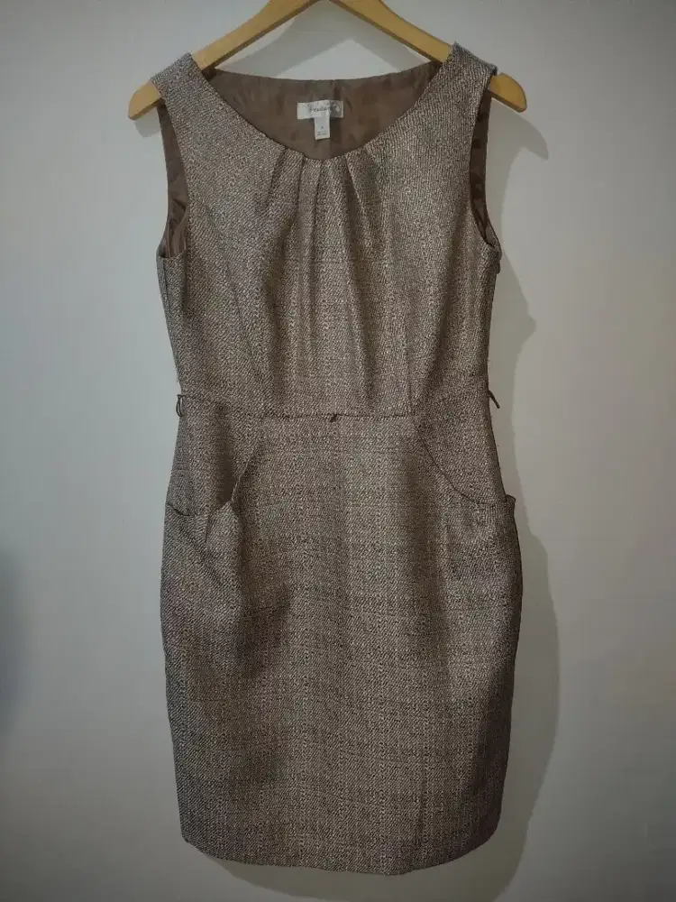 Dress kerja formal