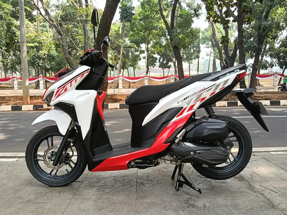DP MINIM 2.500 CASH KREDIT NEW HONDA VARIO KEYLESS 150 THN 2020 PJK ON