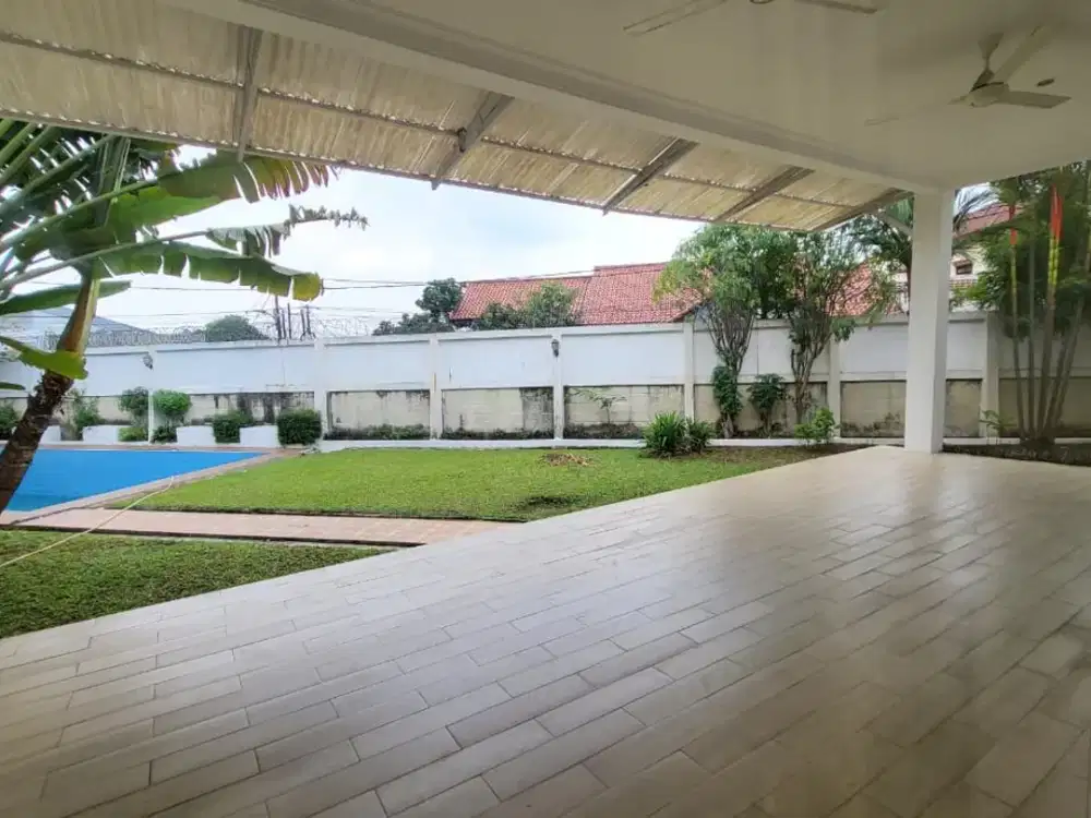 Disewakan Rumah Mewah Cilandak | LT 700 m² | Kolam Renang | Siap Huni