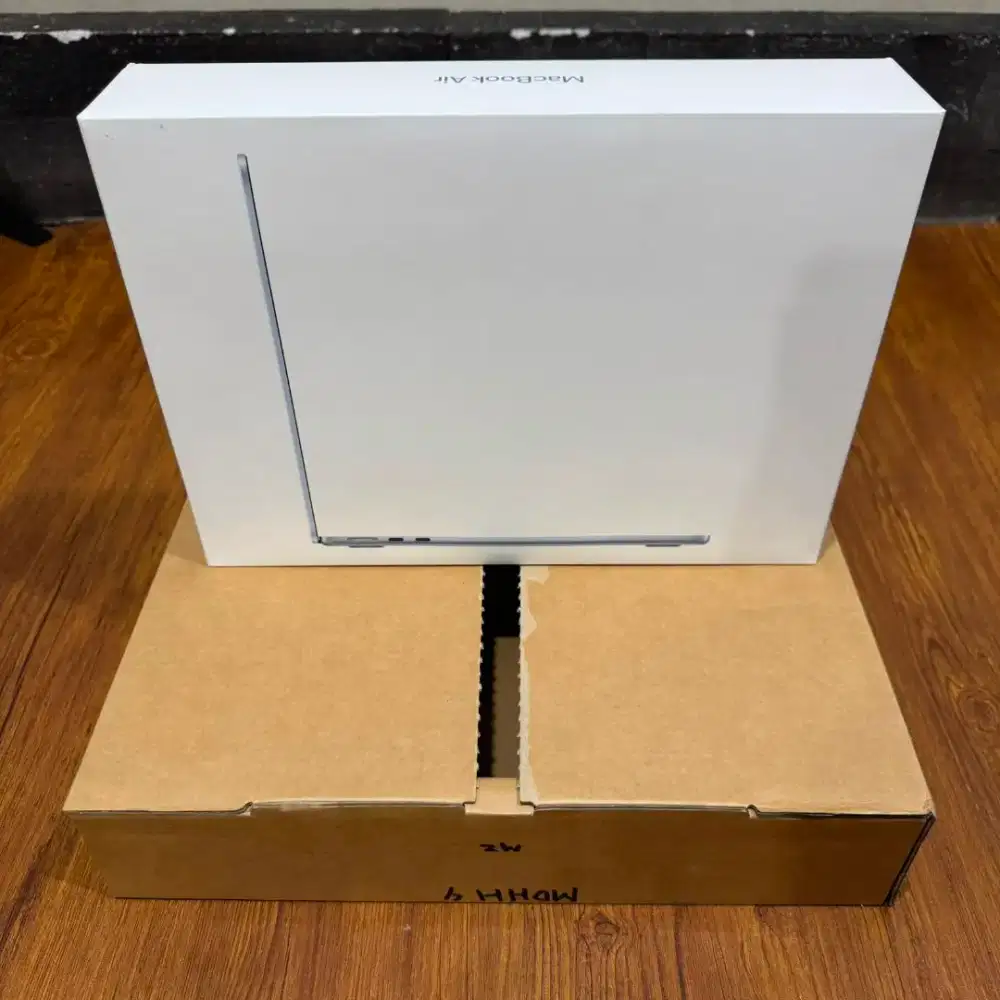 Macbook air m5 sky blue 13 inch ram 16gb ssd 512gb baru ibox segel