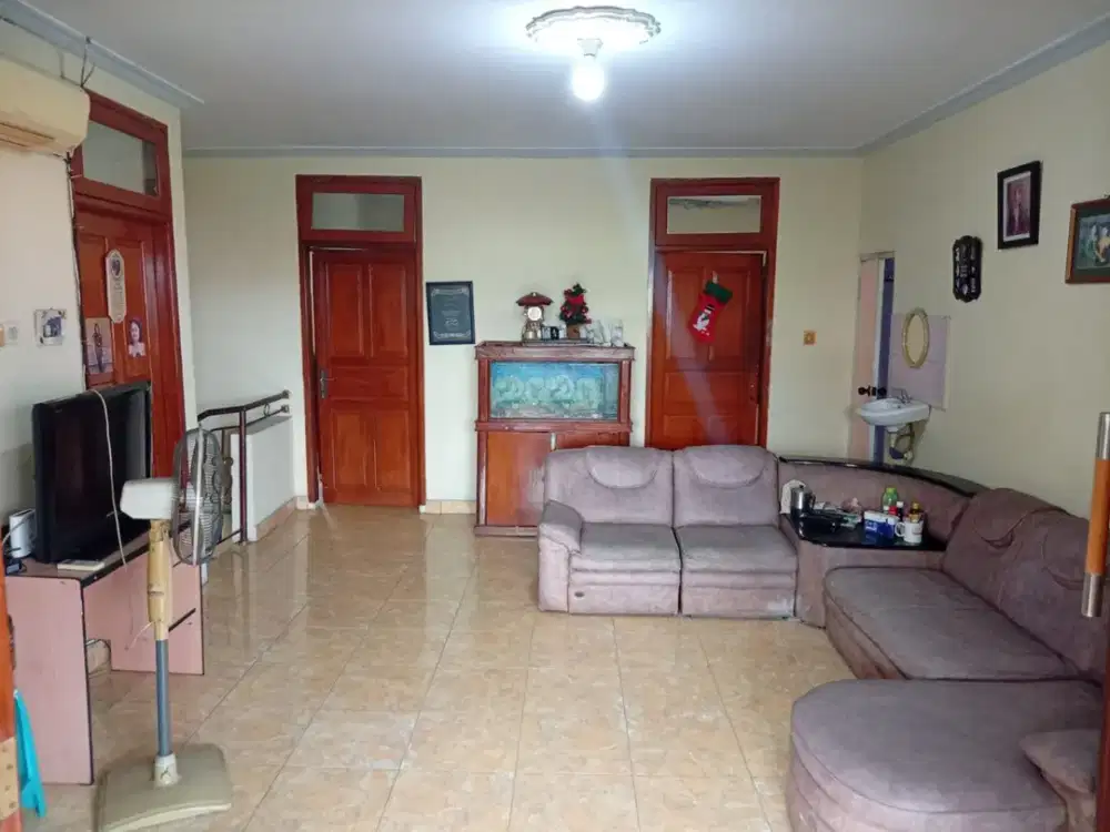 DiJual Rumah di  Jl. Akasia Raya