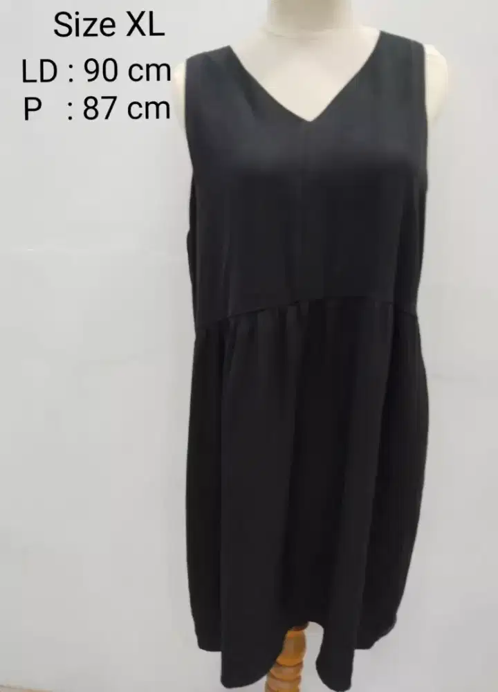 Dress Hitam Sleeveless Preloved