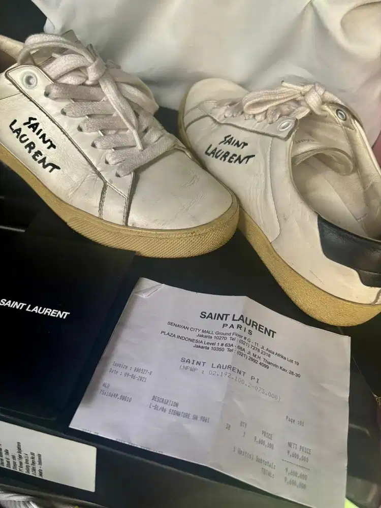 AUTHENTIC SAINT LAURENT SNEAKERS