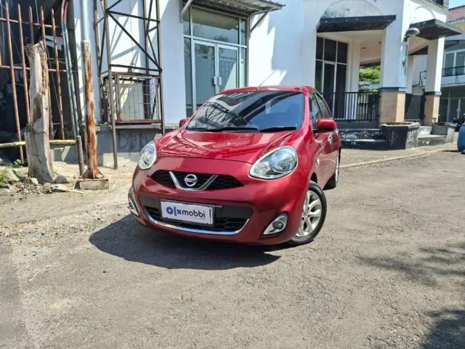 Pajak Panjang - Nissan March 1.2 XS Bensin-AT 2014 Merah