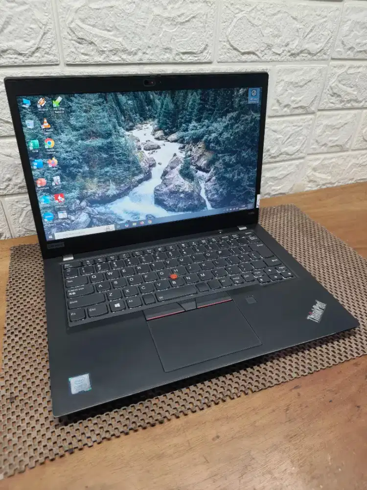 Lenovo Thinkpad X390 intel Core i5 Gen-8 (8/256gb) 13,3 inch Slim