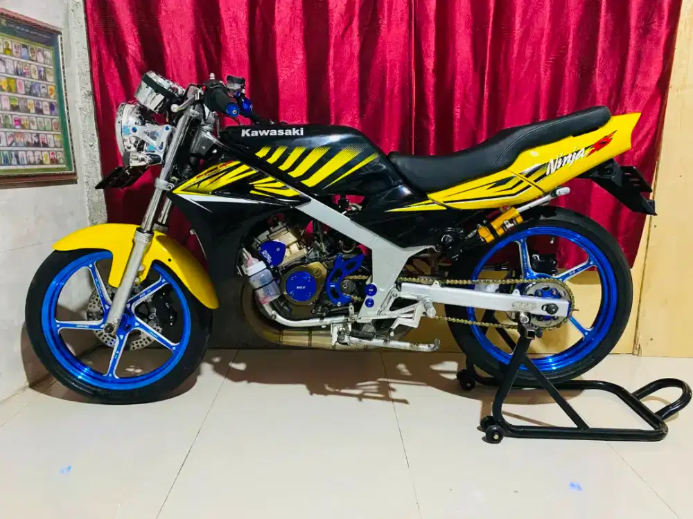 Kawasaki ninja R