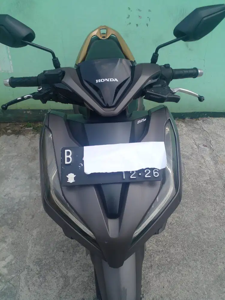 JUAL VARIO 150 2021 BROWN