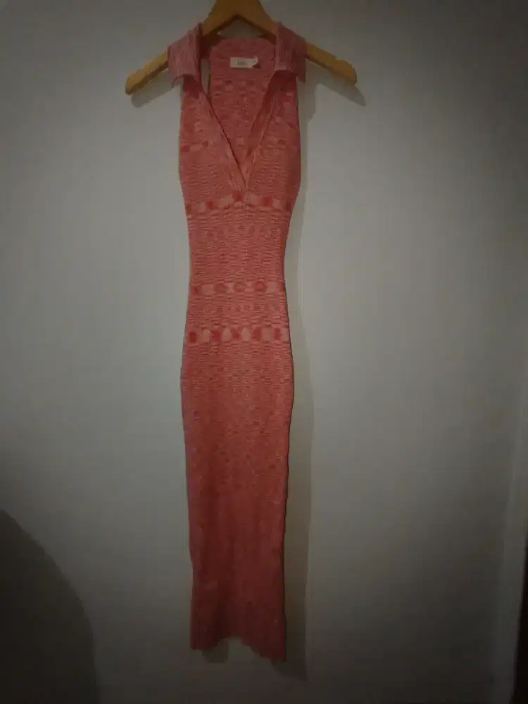 Long dress rajut tanpa lengan