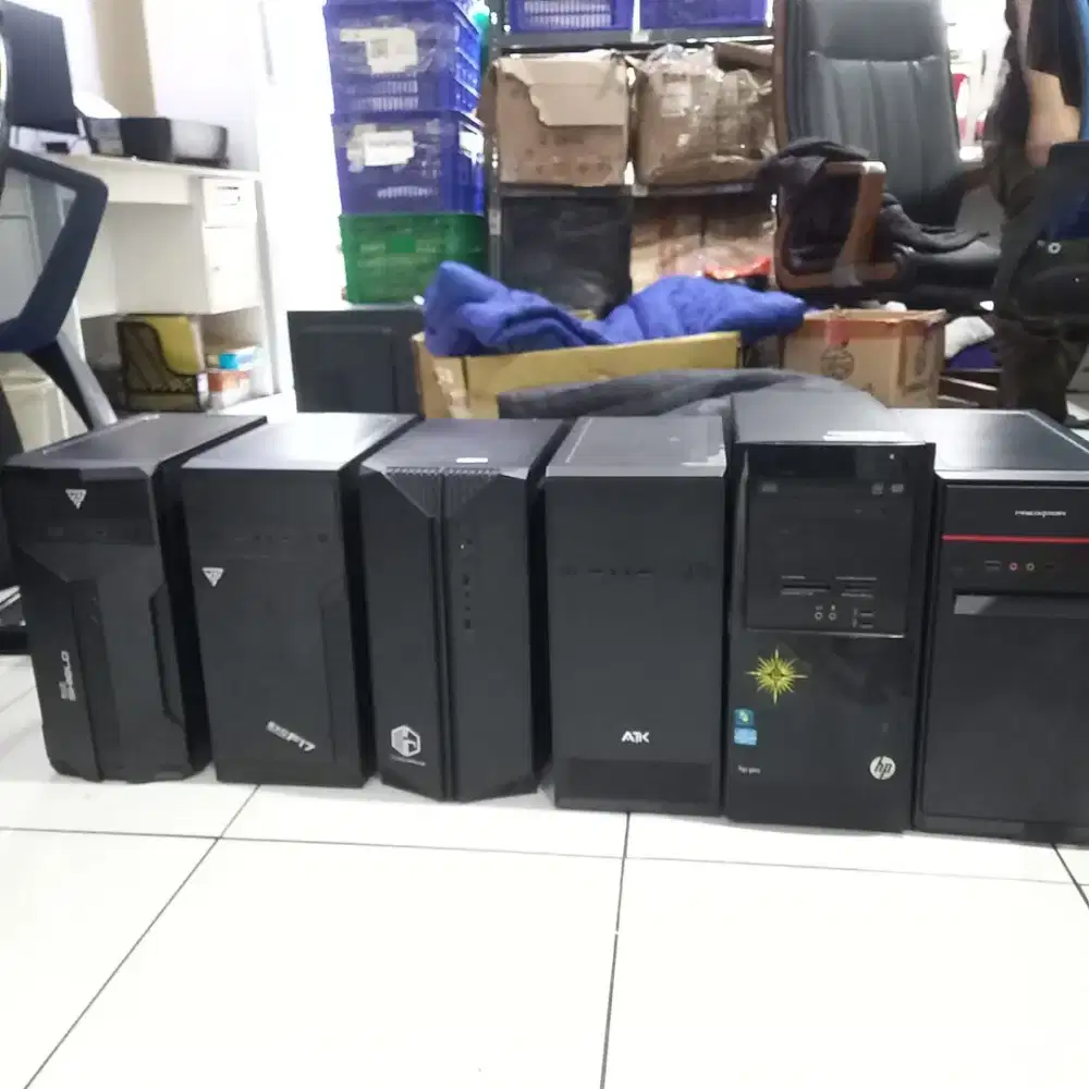 Dijual Murah PC Bekas Kantor dengan Monitor 1 Set