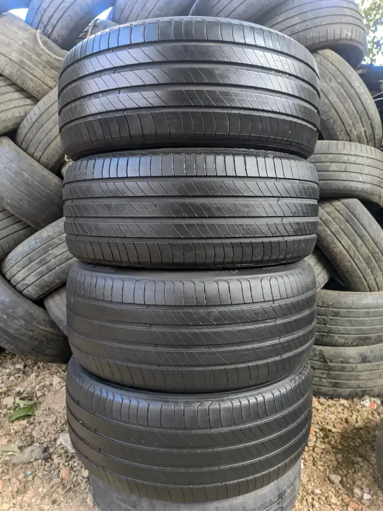 Ban copotan ring 18 235/50