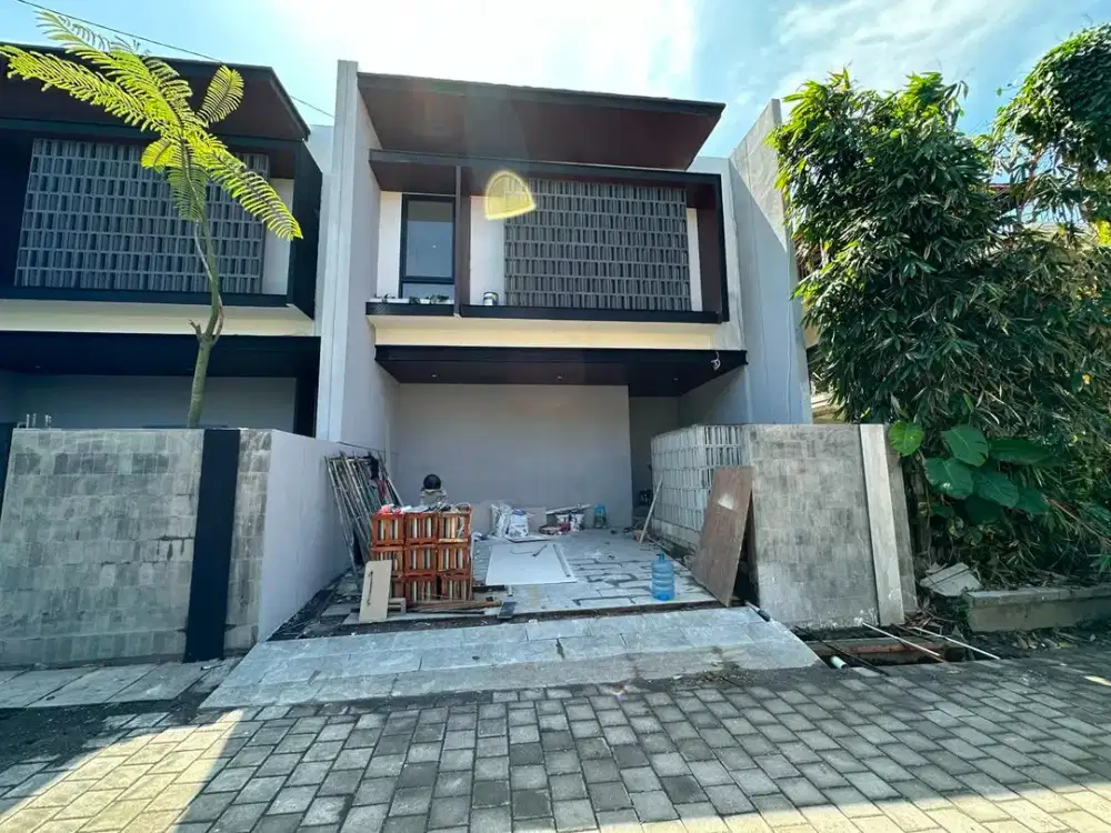 Dijual Villa Tropical Modern Timeless Strategis LT 110m² KT 3 jalan Gunung Lumut Padang Sambian dekat Seminyak